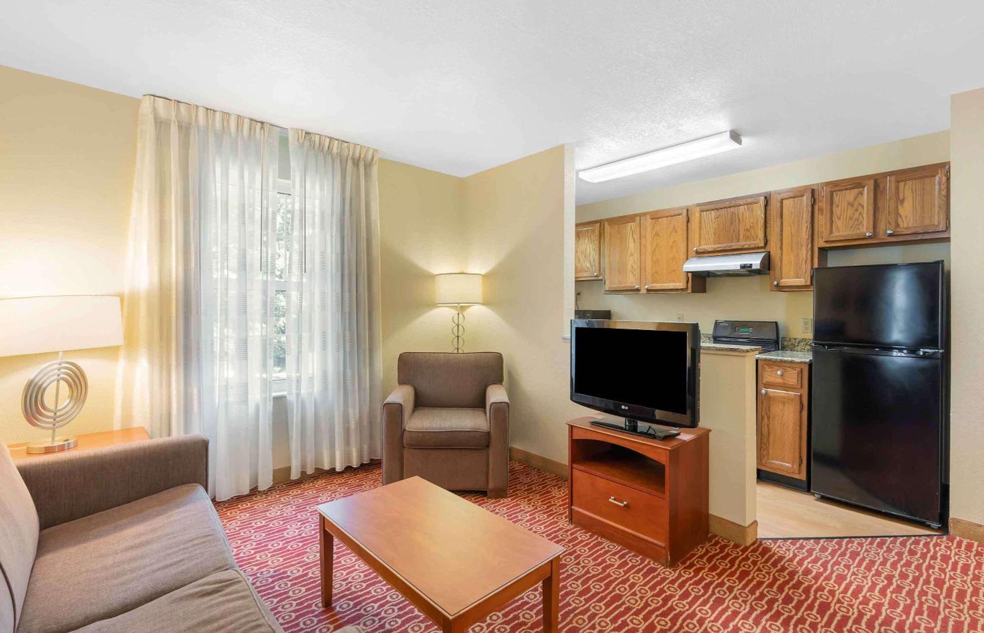 Extended Stay America Suites - Chantilly - Dulles Екстер'єр фото